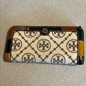 Tory Burch Multicolor Wallet